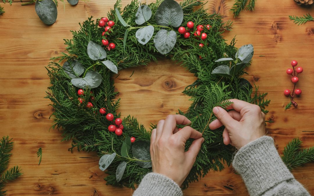 Adventszeit mit Herz – Adventskränze und Gestecke der KAB St. Josef Menzelen