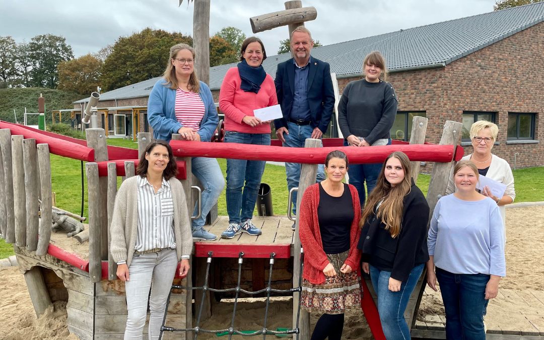 Annemarie-Mäckler-Stiftung unterstützt Kindertagesstätten in Alpen mit 3.000 Euro