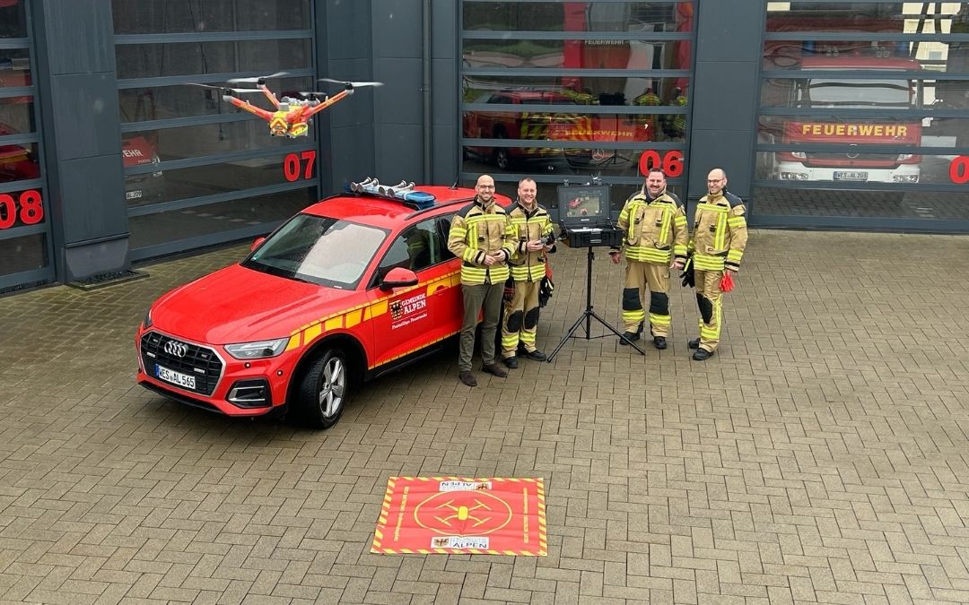 Freiwillige Feuerwehr Alpen stellt Drohne in Dienst