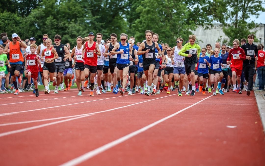 Teilnehmerrekord und starke Stimmung beim 33. Alpener Stadtlauf