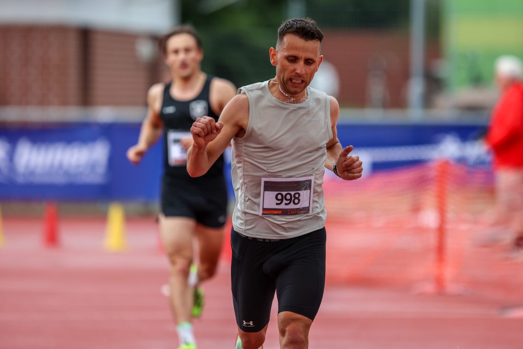 Janusz Syrowy läuft zum 10km-Gesamtsieg