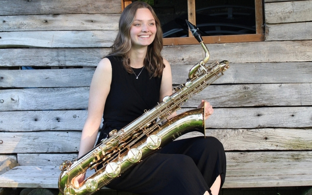 Saxophon-Power in Alpen Abschlusskonzert am 20.9.26: 31 Saxophone sorgen beim Workshopkonzert für einen besonderen Klang